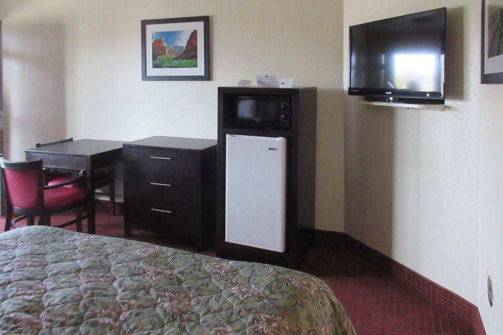Econo Lodge Hurricane Zion Park Area Eksteriør billede