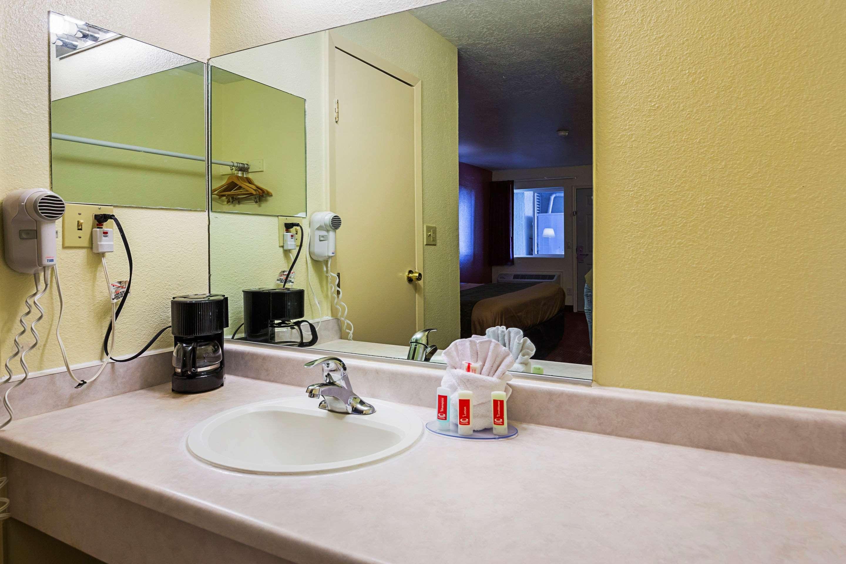 Econo Lodge Hurricane Zion Park Area Eksteriør billede