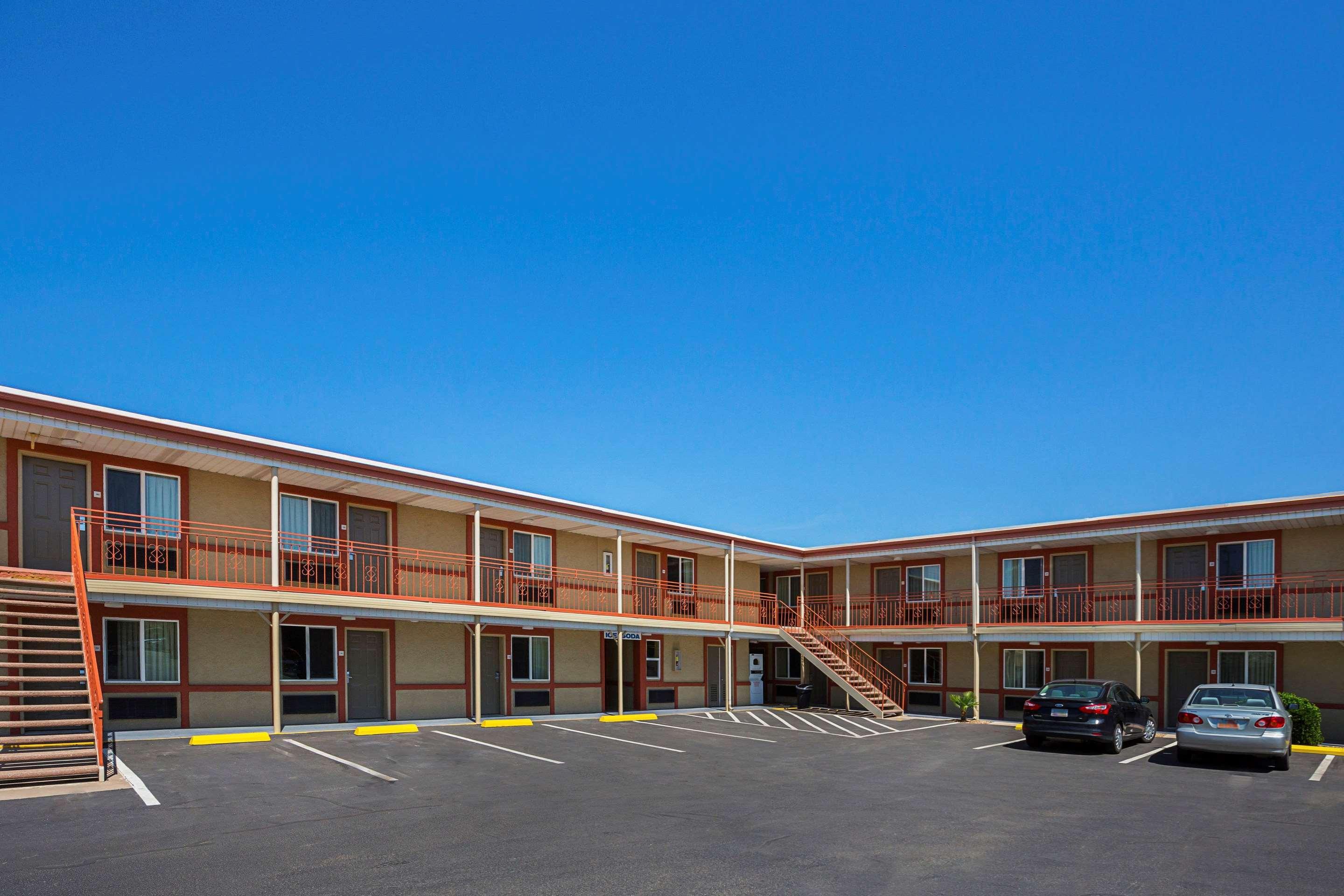 Econo Lodge Hurricane Zion Park Area Eksteriør billede